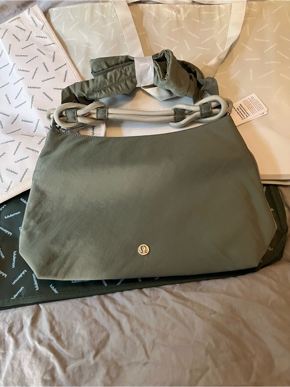 NWT Lululemon Convertible Ruched Crossbody Bag, 6.5 L, Willow Green/Silver